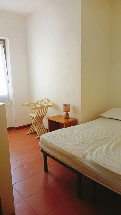 Casa Rosa 1 Piano Apartment Isola Rossa Luaran gambar